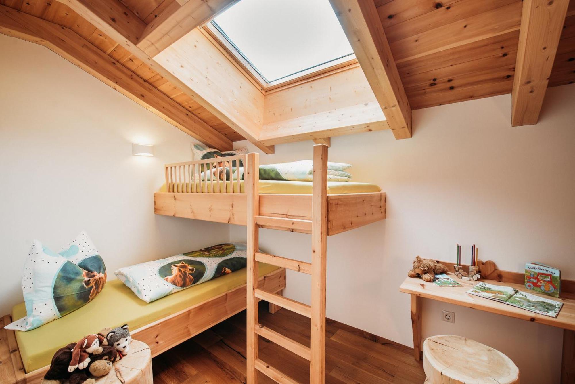 Grosskarnaiderhof Appartements-Bauernhof-Natur Pur Luson Bagian luar foto