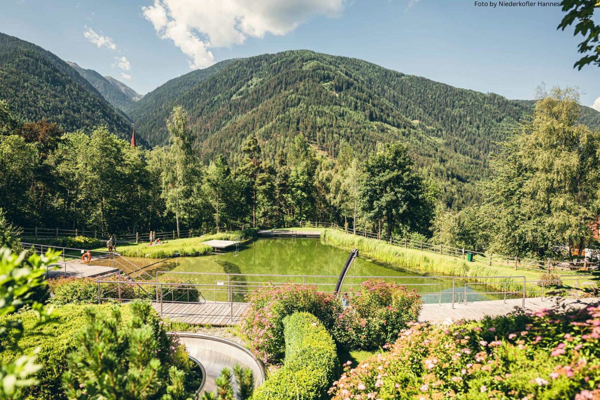 Grosskarnaiderhof Appartements-Bauernhof-Natur Pur Luson Bagian luar foto
